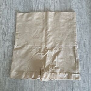 Joan Vass Shapewear Shorts in Nude